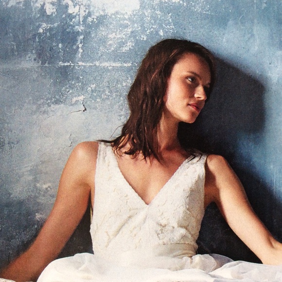 New Anthropologie Catalog 140 pages table book - Picture 14 of 15